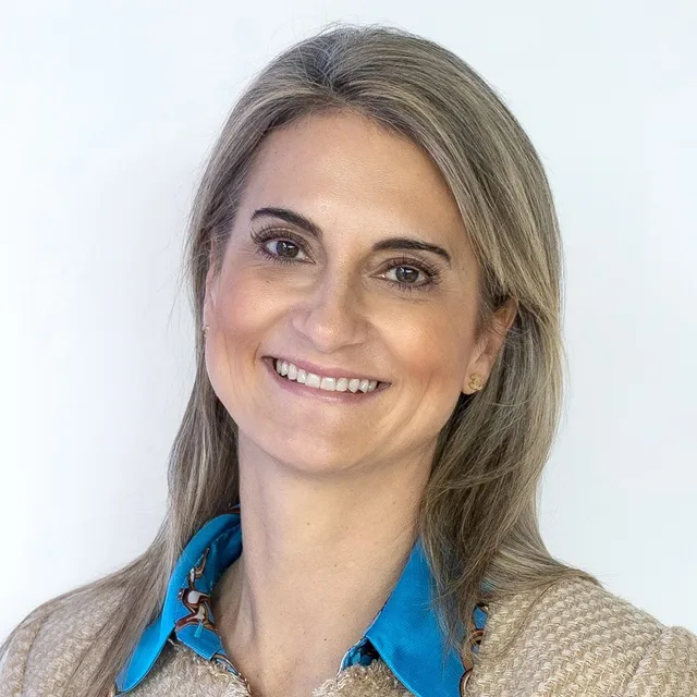 Dr. Julia Schmidt